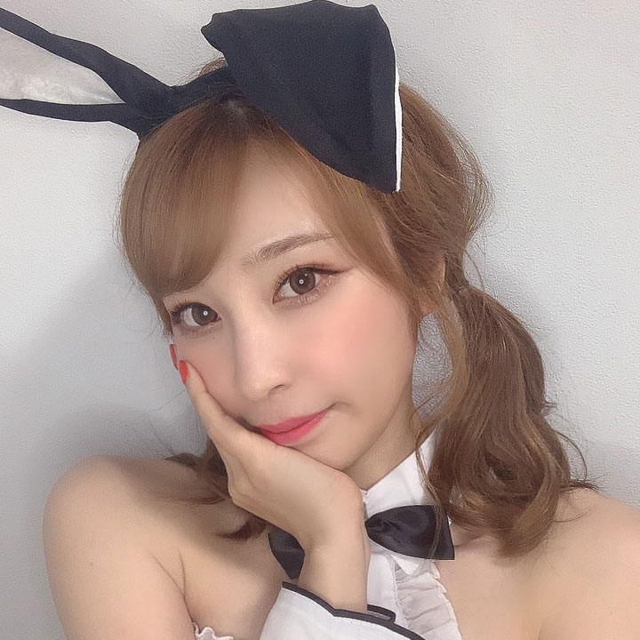 にこ